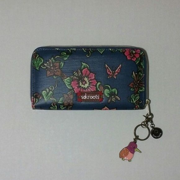 Sakroots Handbags - Sakroots Large Zip Around Wallet
